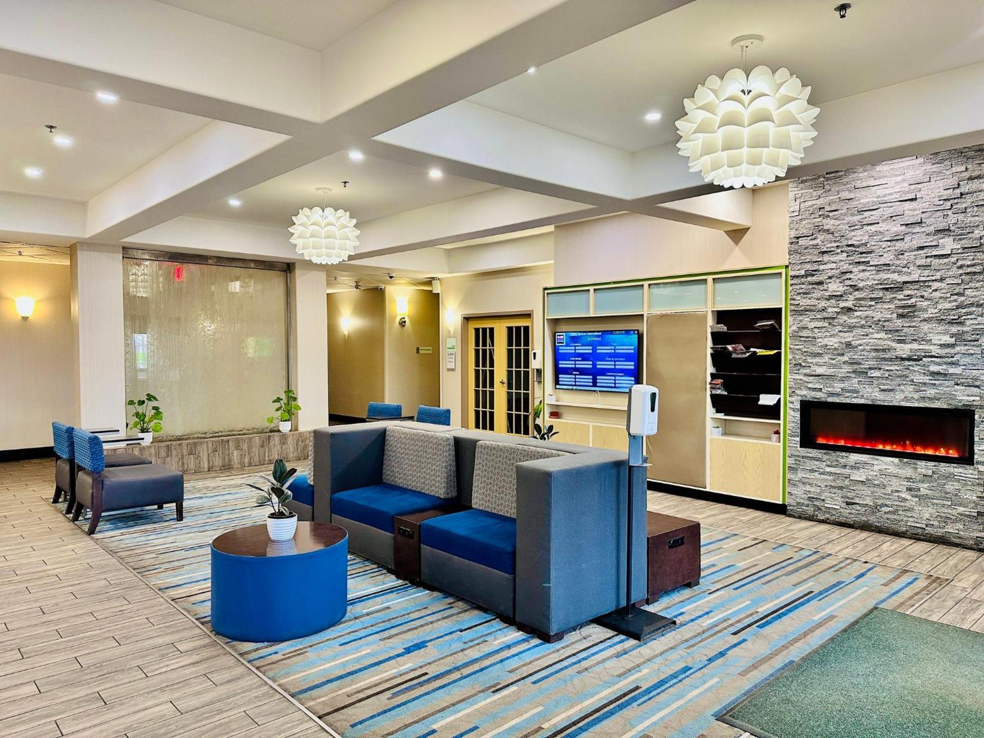 Holiday Inn Hotel & Suites Regina By Ihg Extérieur photo
