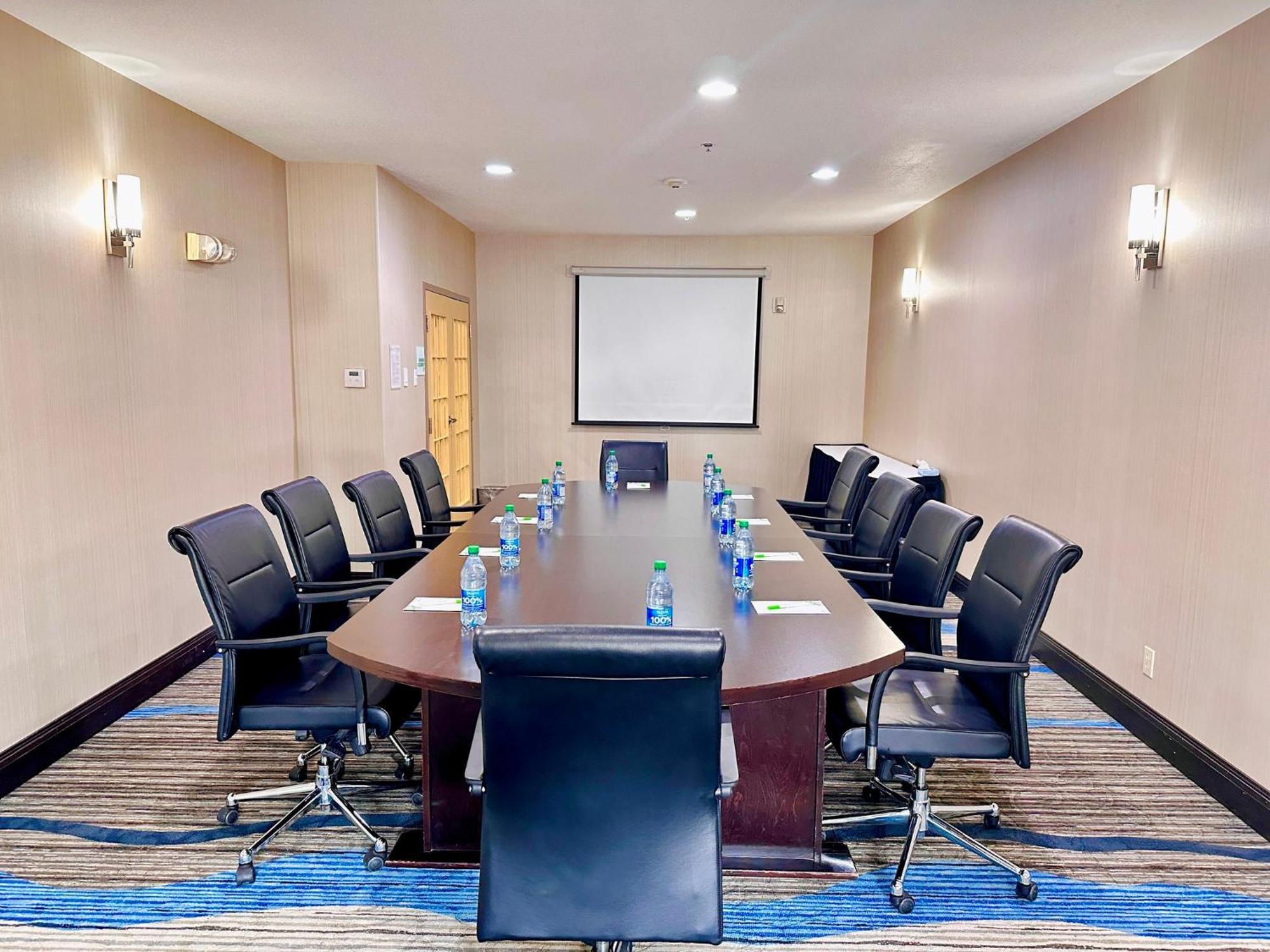 Holiday Inn Hotel & Suites Regina By Ihg Extérieur photo