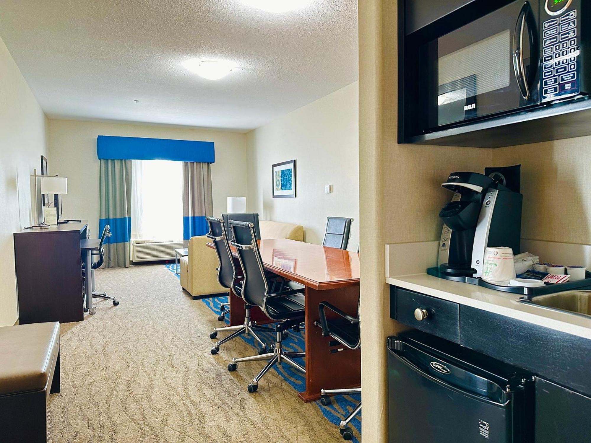 Holiday Inn Hotel & Suites Regina By Ihg Extérieur photo