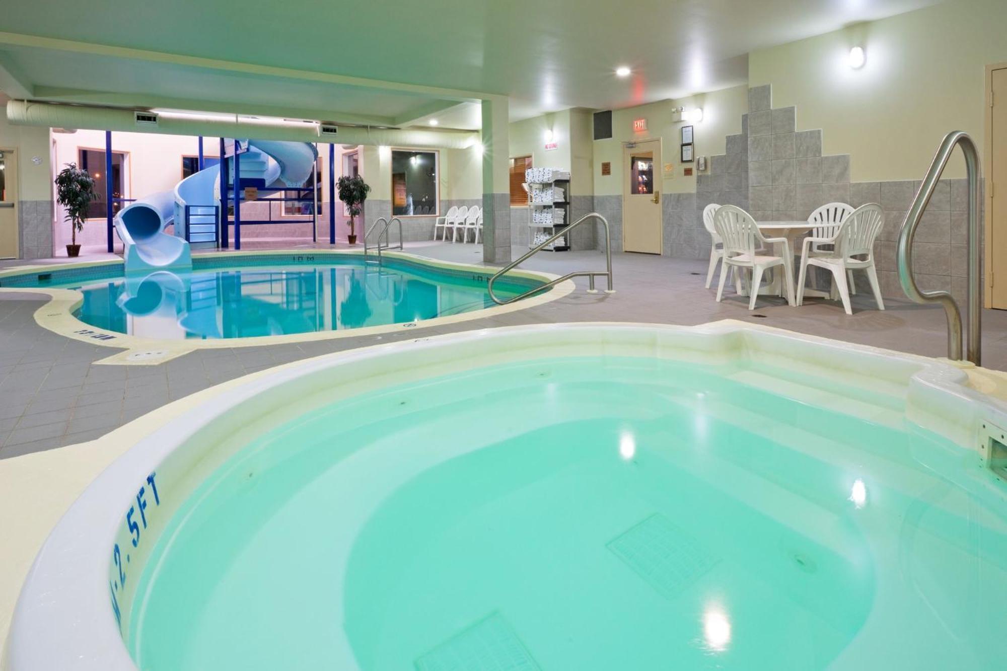 Holiday Inn Hotel & Suites Regina By Ihg Extérieur photo